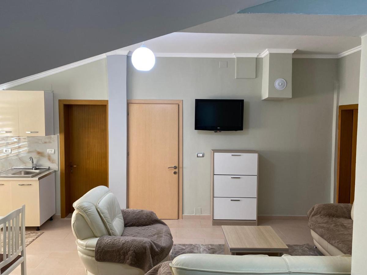 Cozy Guesthome Korce Exterior photo